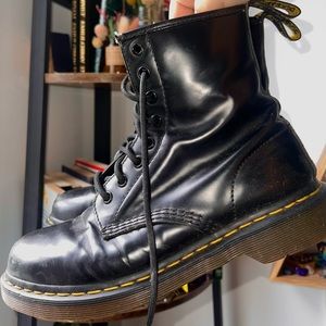 Doc Marten’s 1460 Women’s Boot